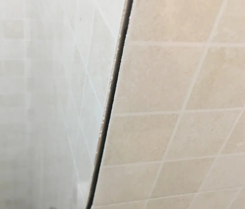 温州市瓷砖空鼓维修公司分享阳台瓷砖脱落的修复过程可以分为以下几个步骤
